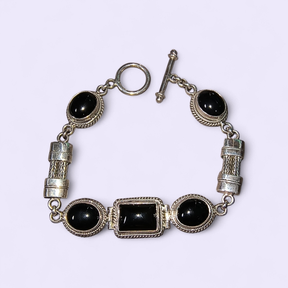 Suarti Bali BA Designer Black Onyx And Sterling Silver Toggle Bracelet